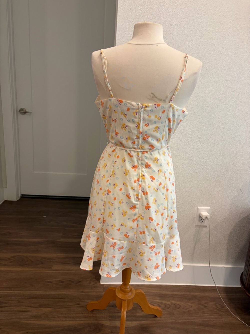 ModCloth Floral MIni Dress Size 12 - Picture 6 of 9